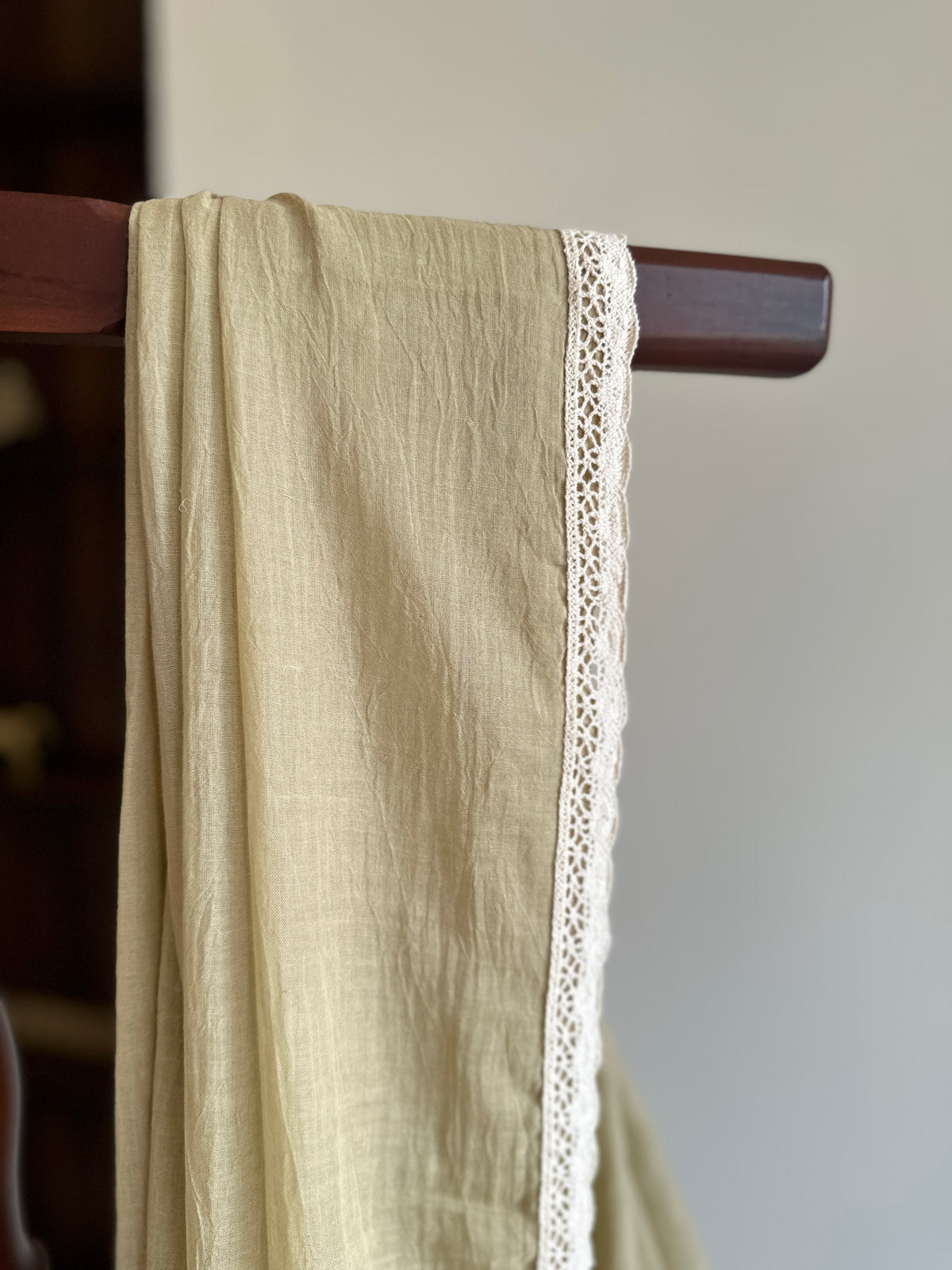 Airy Crochet Lace Border 
Mul Cotton Saree