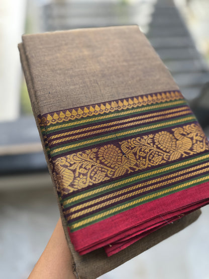 Kanchi Cotton Saree with beautiful zari border