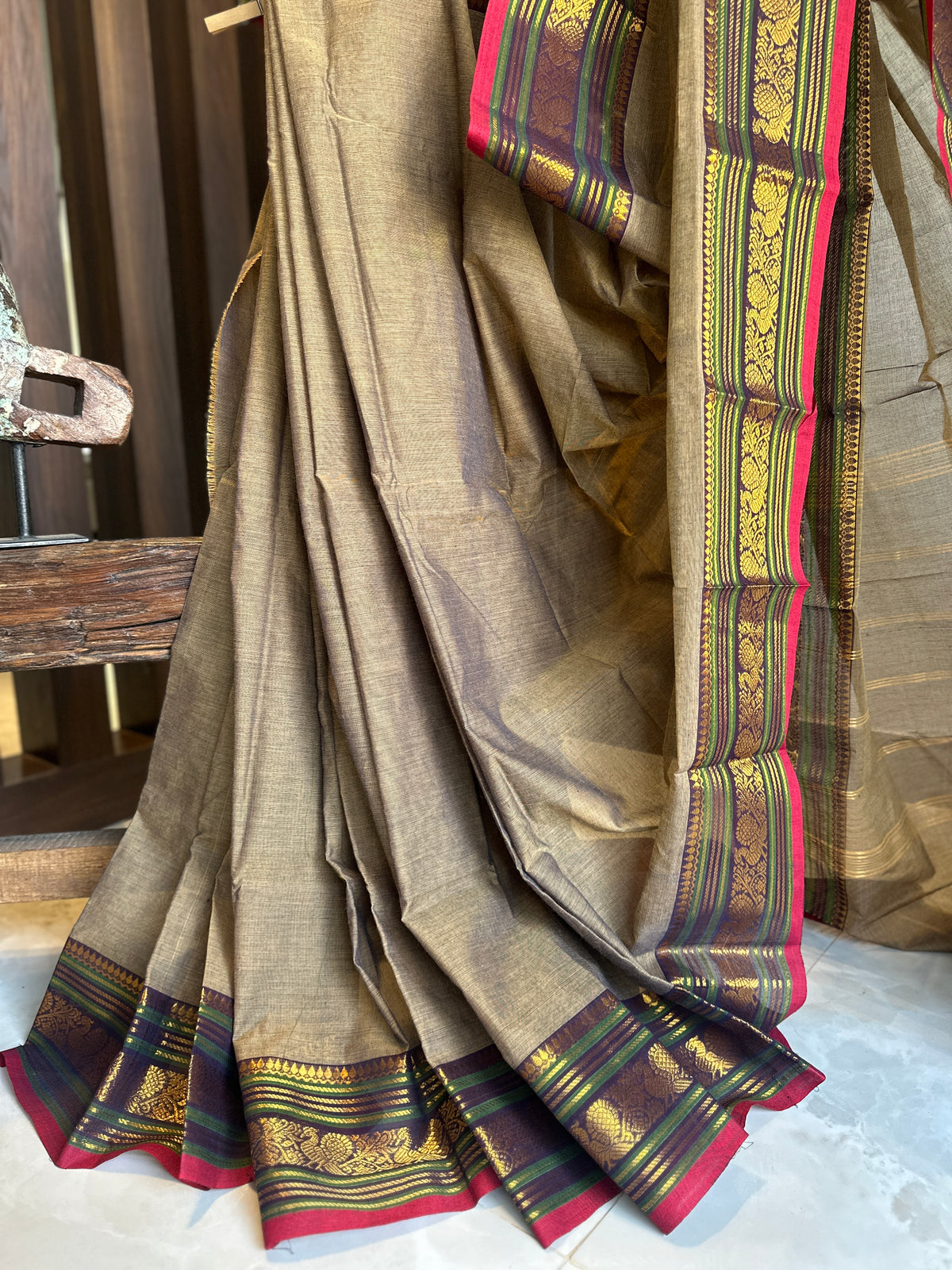 Kanchi Cotton Saree with beautiful zari border