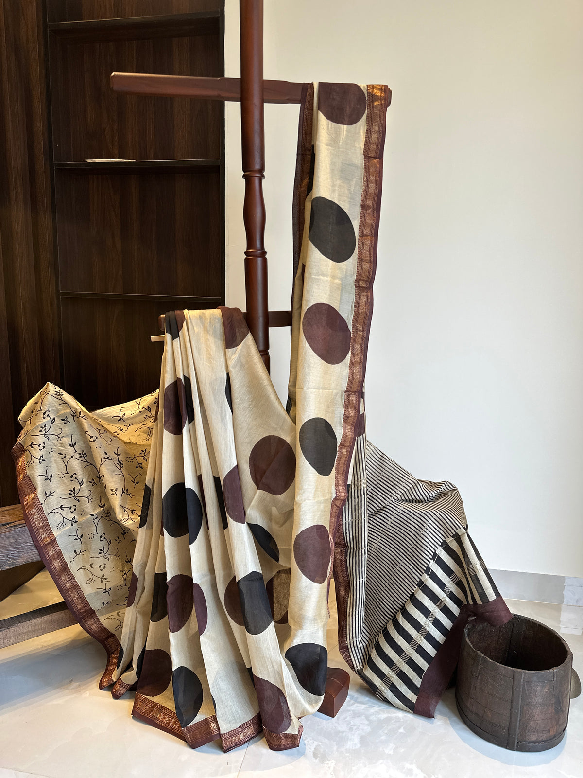 Brown Polka Dot Silk By Cotton Maheshwari Saree