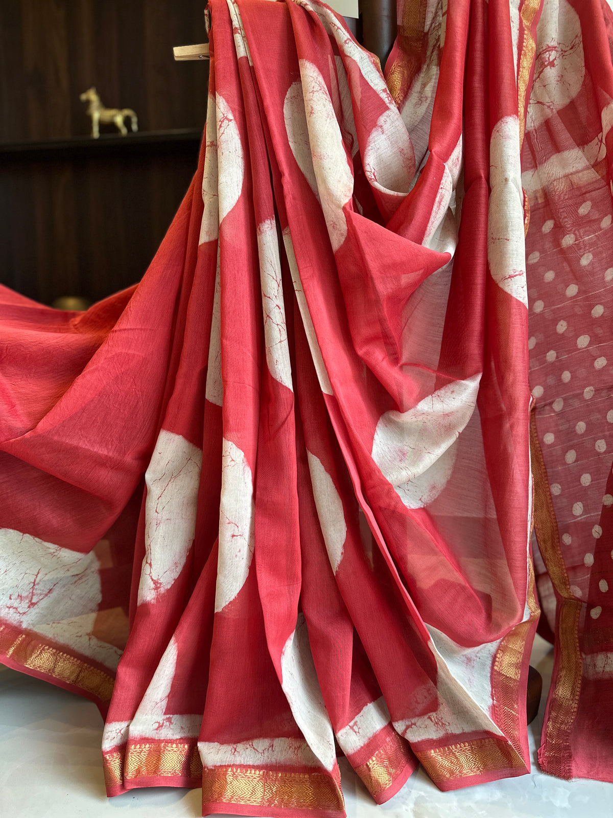Oversized Strawberry Polka Silk By Cotton Maheshwari Silk Saree