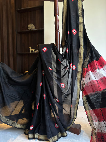 Black Red Shibbori Motif Silk By Cotton Maheshwari Saree