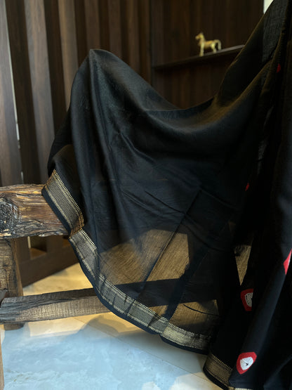 Black Red Shibbori Motif Silk By Cotton Maheshwari Saree
