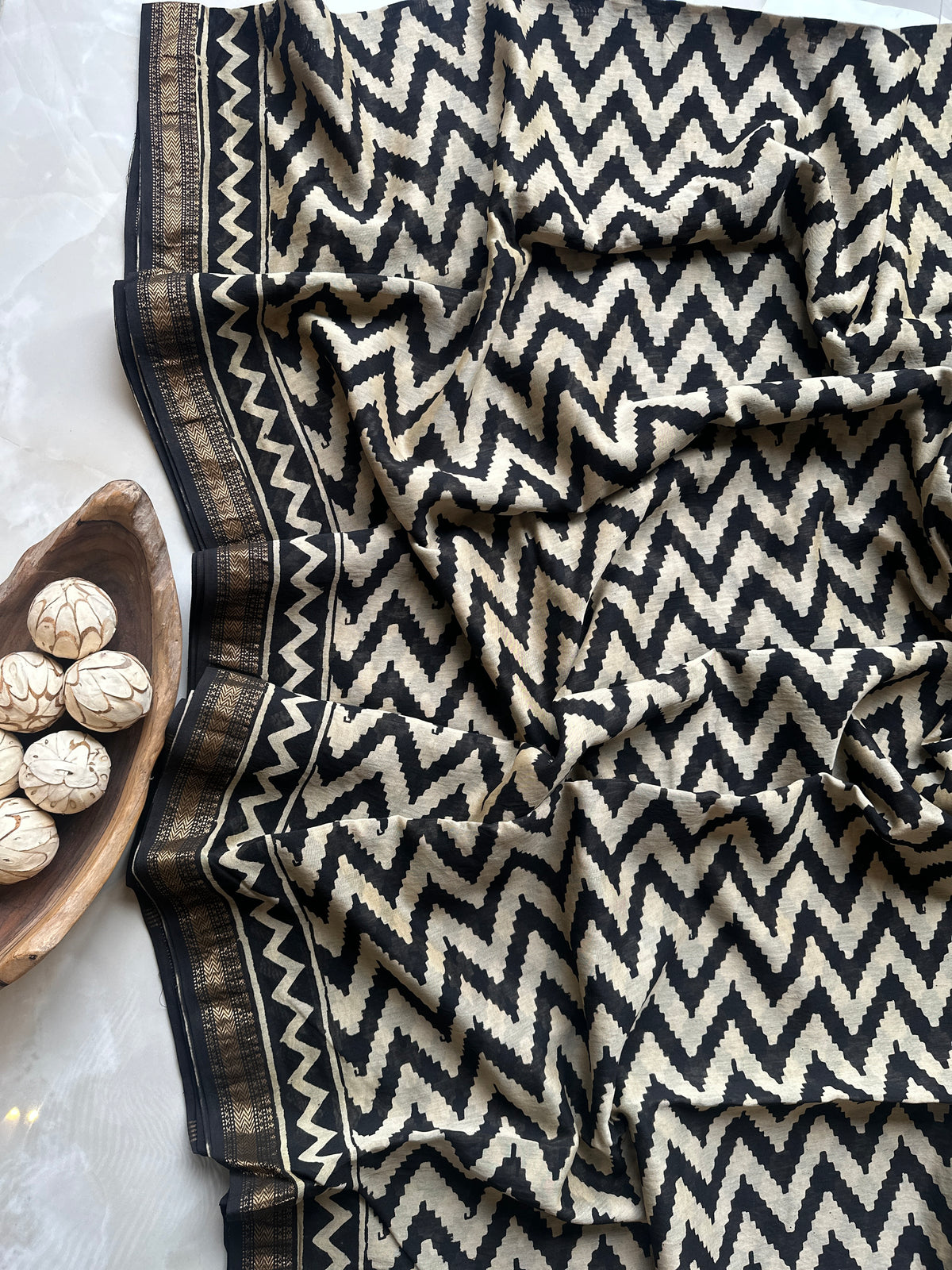 Zig Zag Black Silk By Cotton Maheshwari Silk Saree