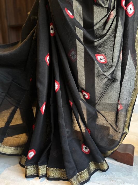 Black Red Shibbori Motif Silk By Cotton Maheshwari Saree