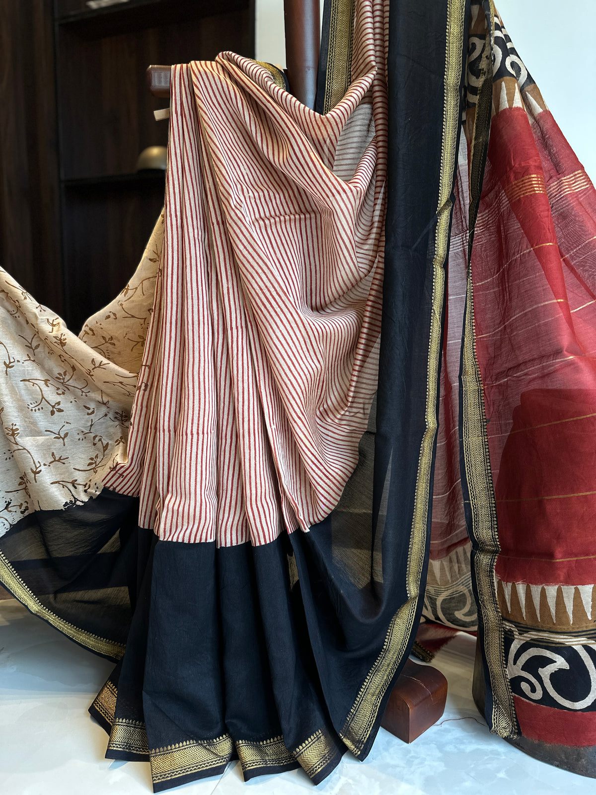 Half and Half Silk By Cotton Maheshwari Saree