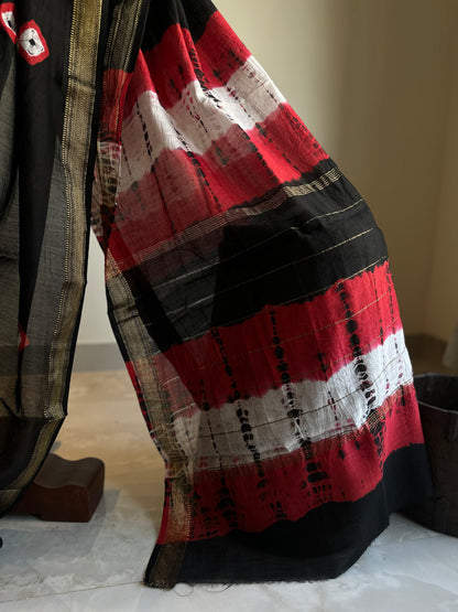 Black Red Shibbori Motif Silk By Cotton Maheshwari Saree